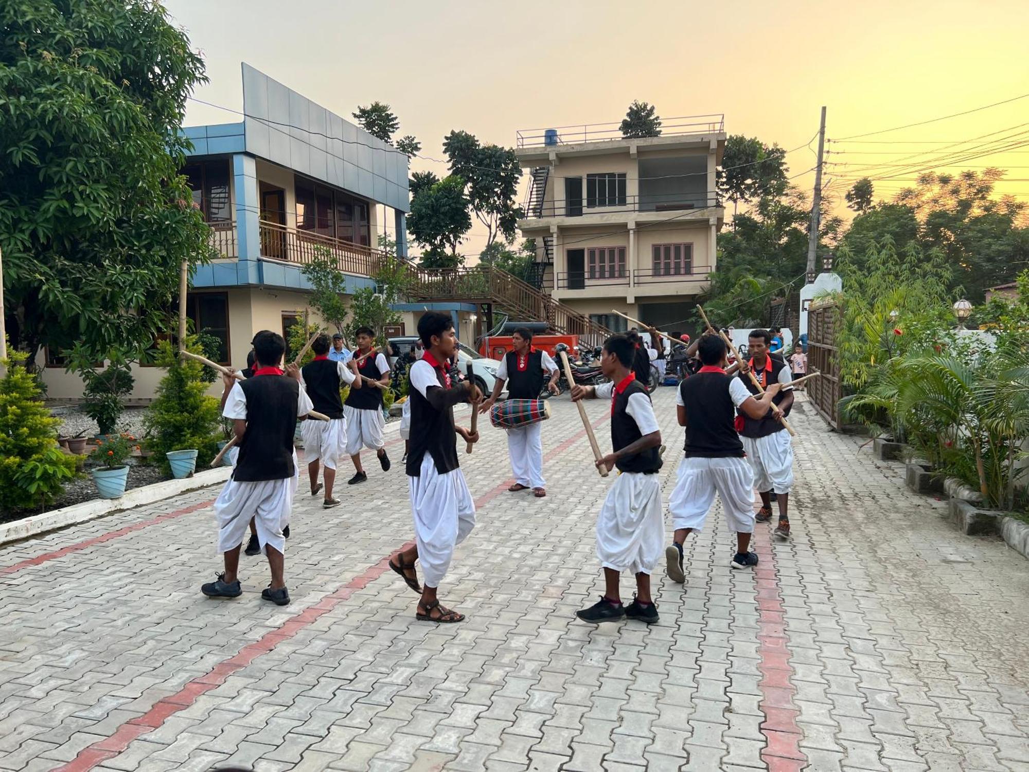 Hotel Ama Garden Sauraha Exteriér fotografie